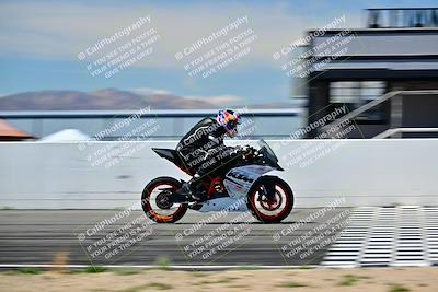 media/Mar-25-2024-Moto Forza (Mon) [[8d4319bd68]]/3-Intermediate Group/Session 4 (Front Straight Speed Pans)/